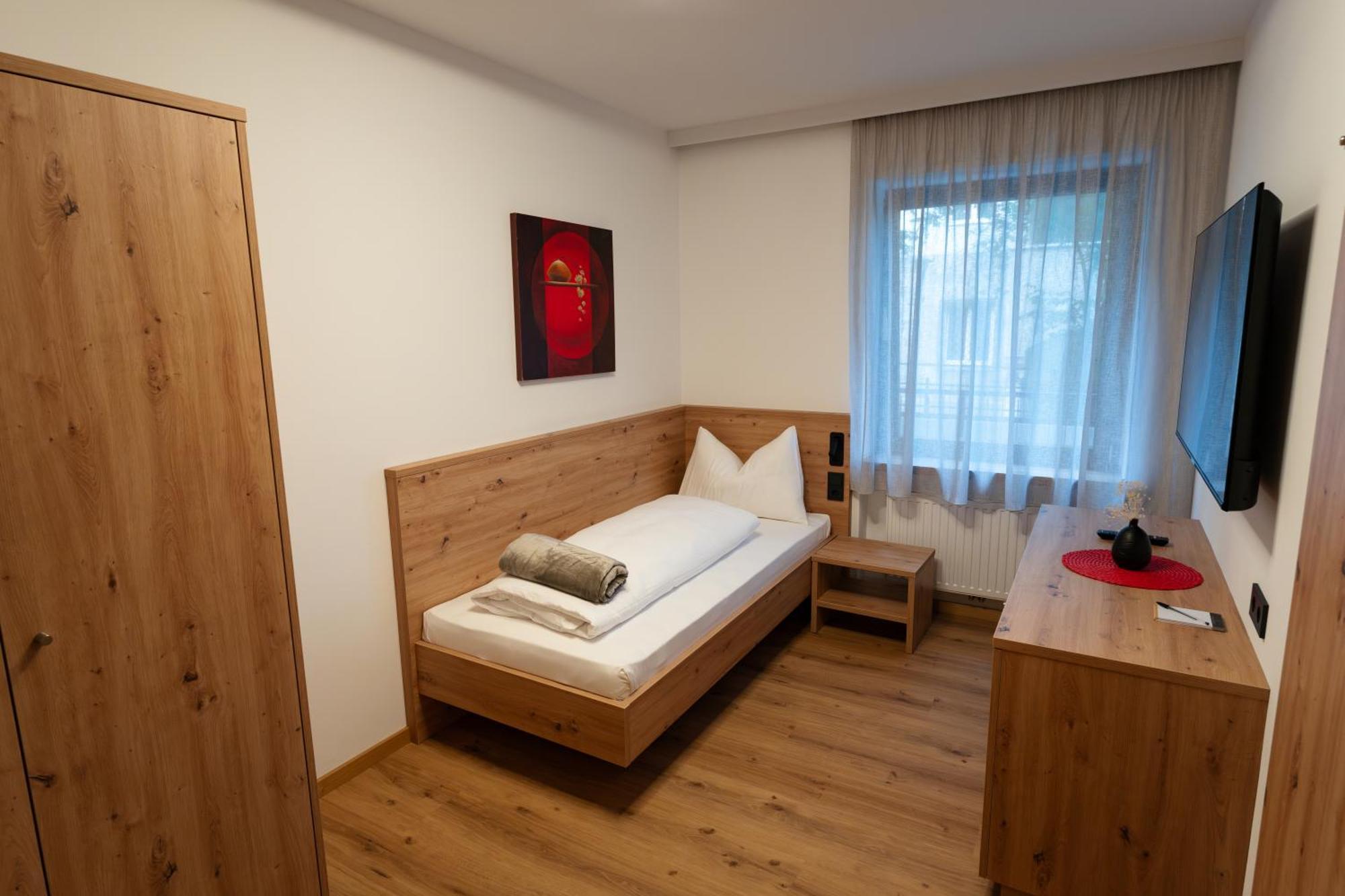 Self Service Hotel Schnalser Hof Натурно Экстерьер фото
