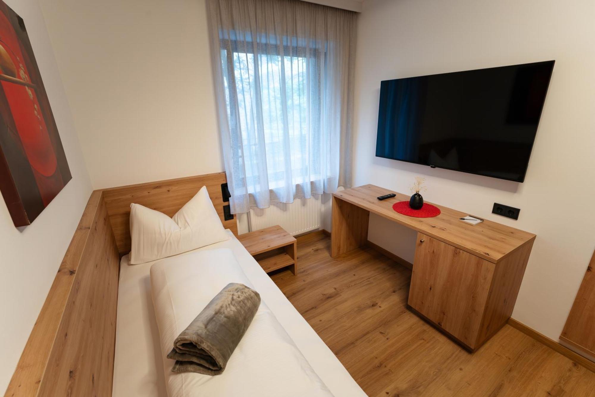 Self Service Hotel Schnalser Hof Натурно Экстерьер фото