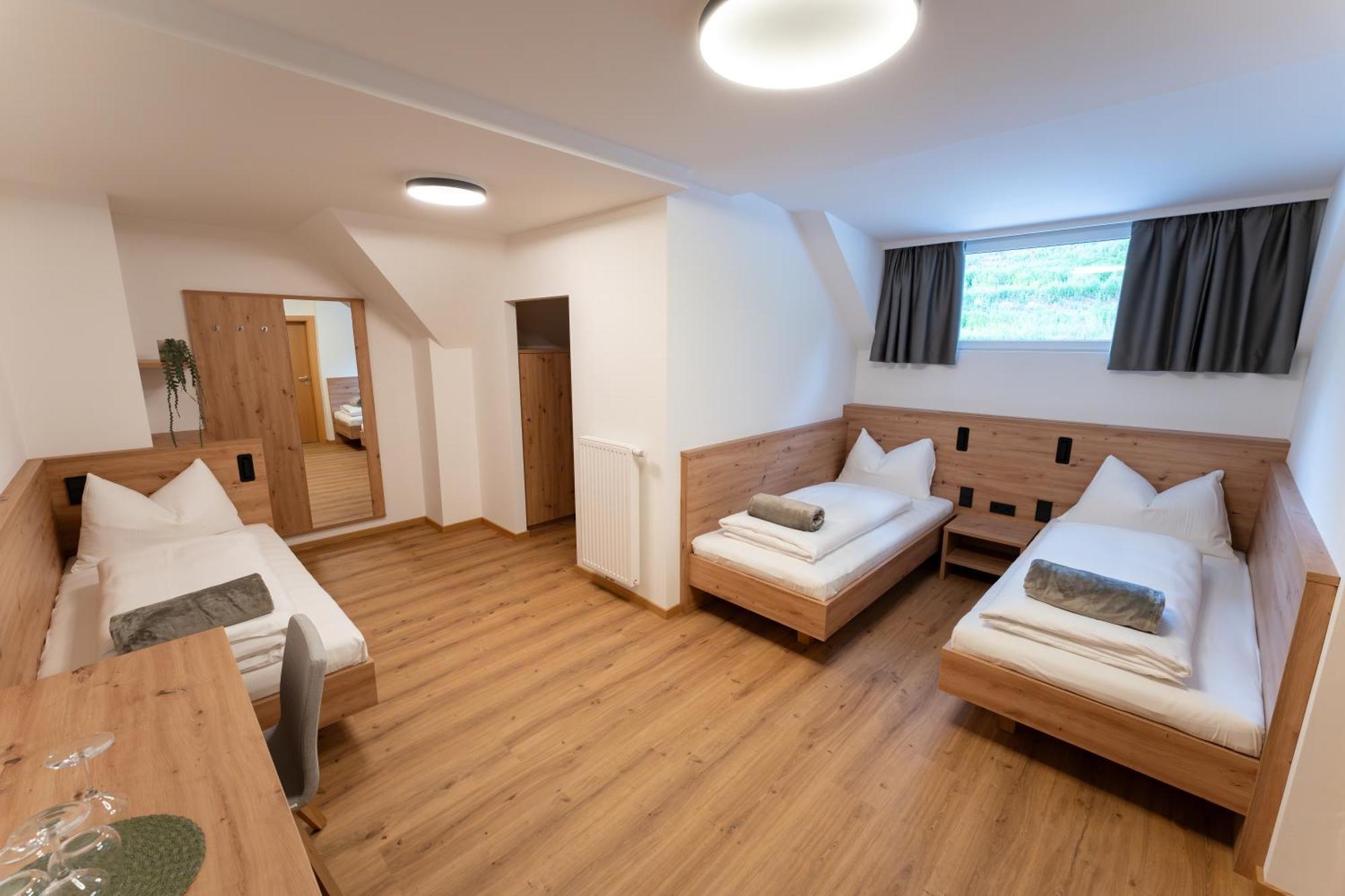 Self Service Hotel Schnalser Hof Натурно Экстерьер фото