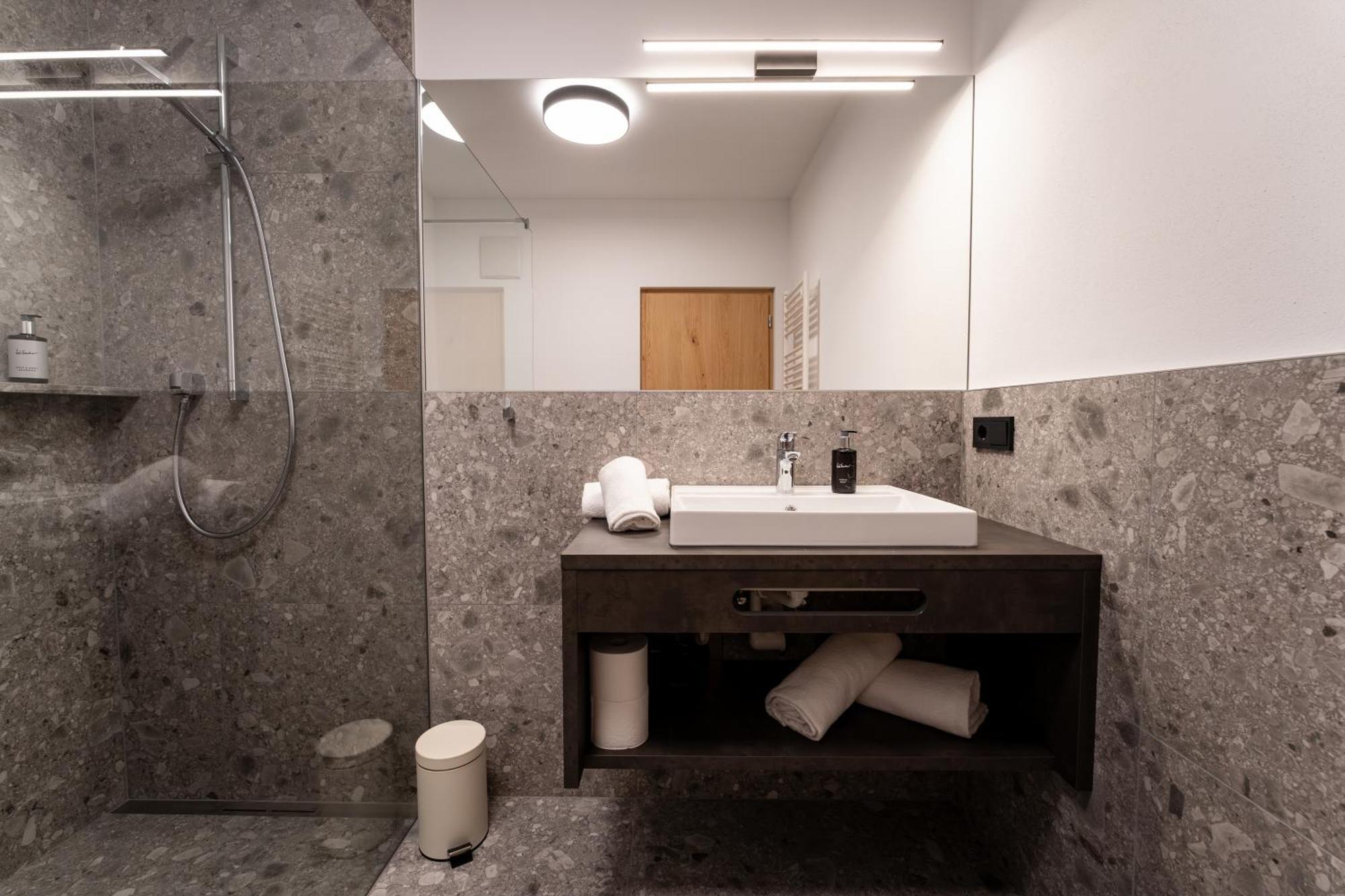 Self Service Hotel Schnalser Hof Натурно Экстерьер фото