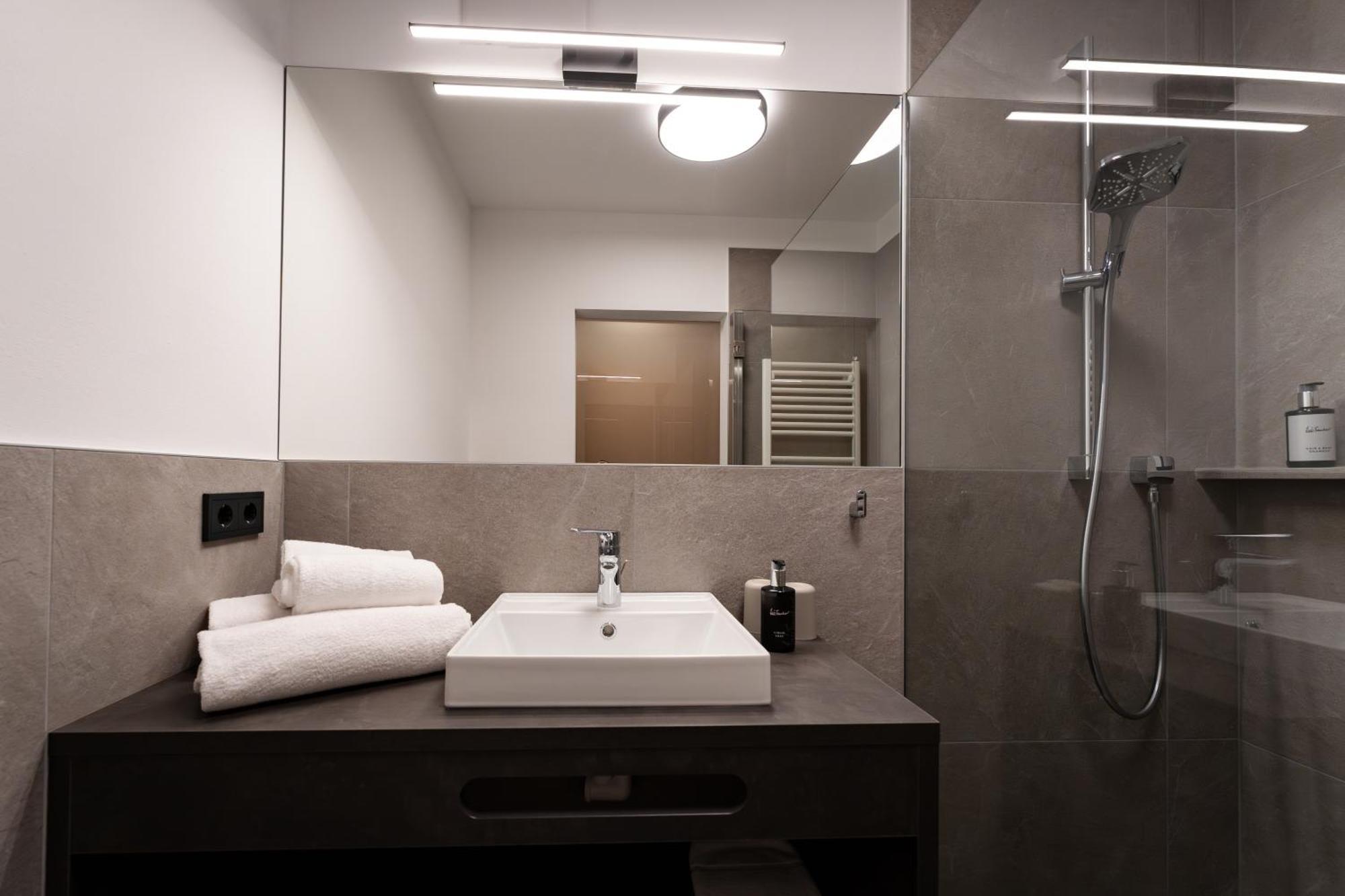 Self Service Hotel Schnalser Hof Натурно Экстерьер фото