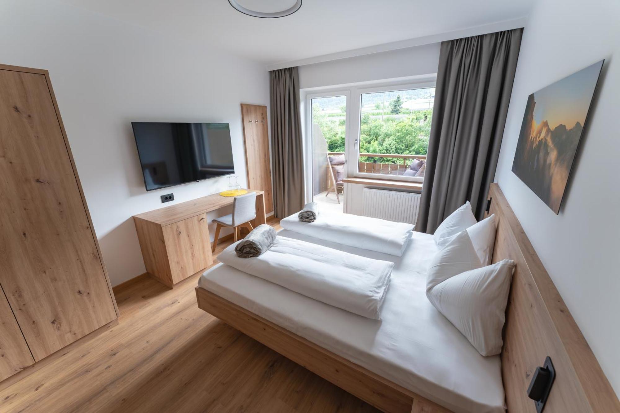 Self Service Hotel Schnalser Hof Натурно Номер фото