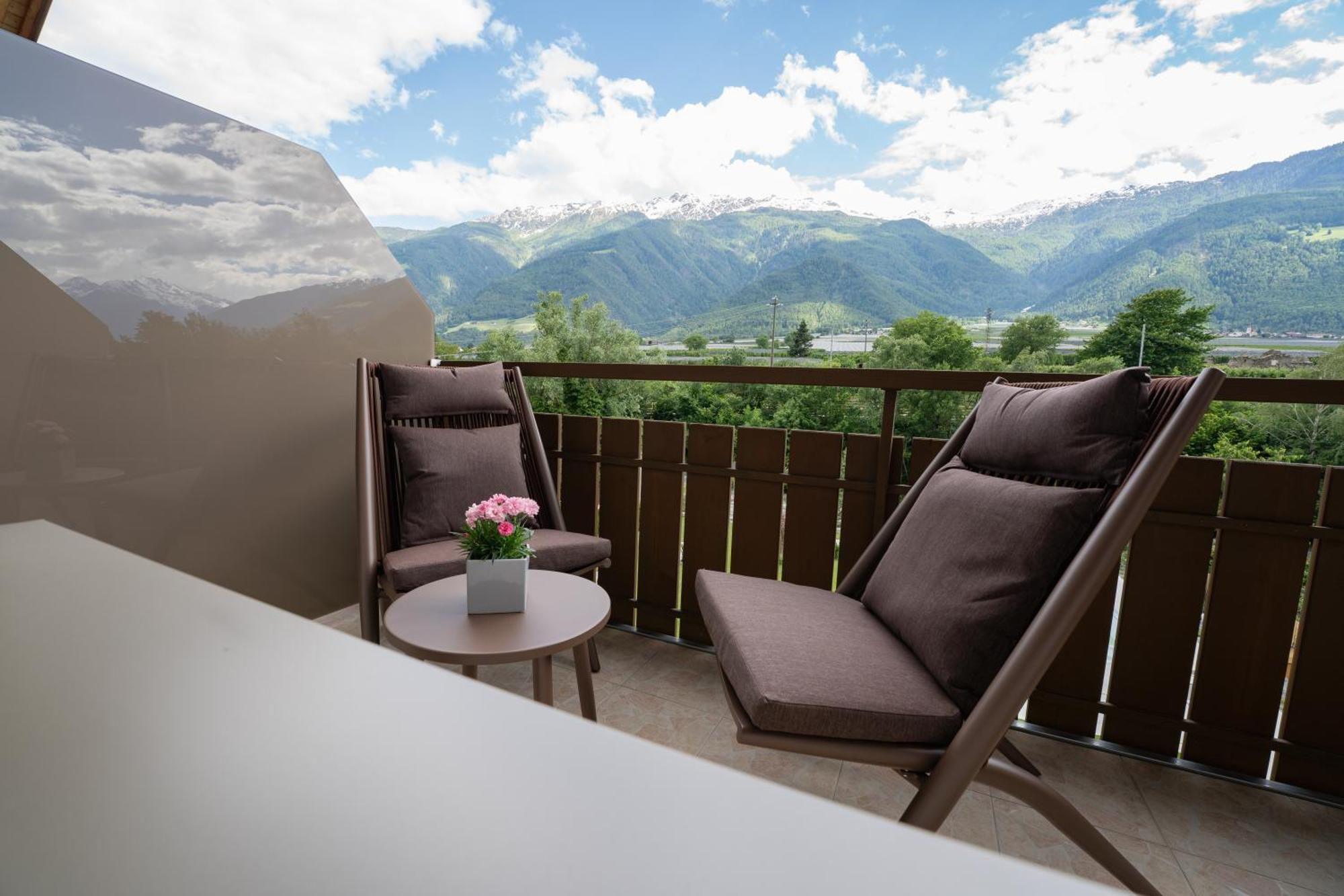 Self Service Hotel Schnalser Hof Натурно Экстерьер фото
